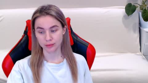 baby_kitte online show from 02.20.25