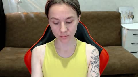 baby_kitte online show from 11.19.25