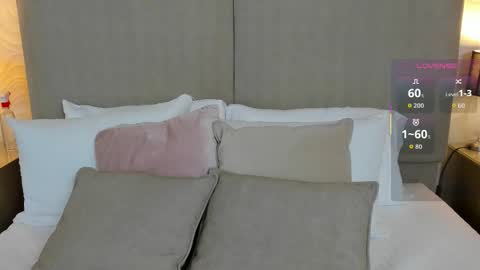 baby_naomy online show from 10.24.25