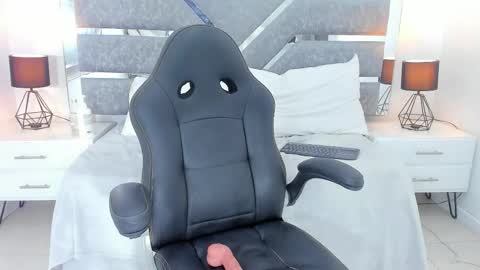 baby_scarleth_ online show from 11.30.25