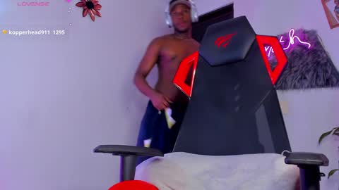 FOLLOW ME  online show from 01.13.25