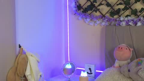 Snapshot of baby_xian chatting on 02.05.25  Dani  online show from 02.05.25