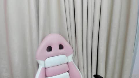 Snapshot of babyabril18 chatting on 09.10.25 Karla online show from 09.10.25