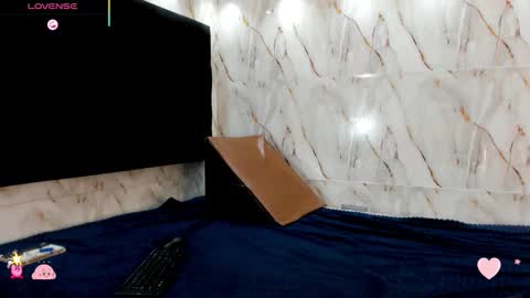 Snapshot of babybrown__ chatting on 11.05.25 babybrown__ online show from 11.05.25