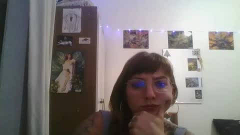 Snapshot of babydemon6 chatting on 12.13.24 babydemon6 online show from 12.13.24