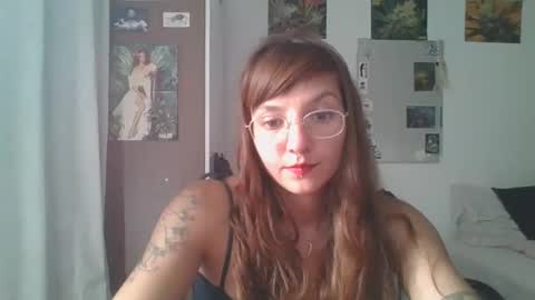 Snapshot of babydemon6 chatting on 01.08.25 babydemon6 online show from 01.08.25