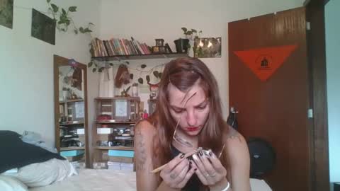 Snapshot of babydemon6 chatting on 02.06.25 babydemon6 online show from 02.06.25