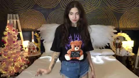 Sasha online show from 12.22.25