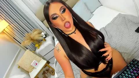 Snapshot of babygoddess4u chatting on 01.18.25 ASK ME IN PM online show from 01.18.25