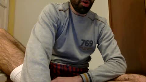 Snapshot of babyhardy chatting on 02.02.25 Tom A.    online show from 02.02.25