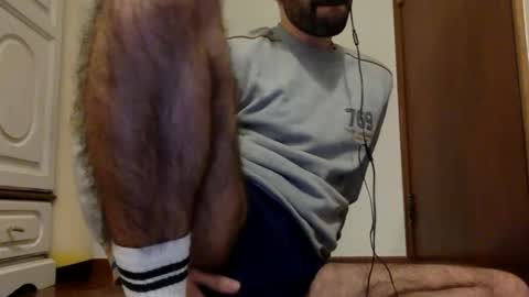 Snapshot of babyhardy chatting on 02.12.25 Tom A.    online show from 02.12.25