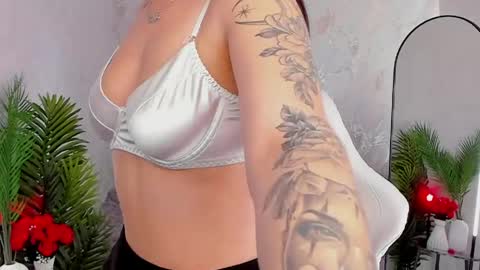 Sophia online show from 04.14.26