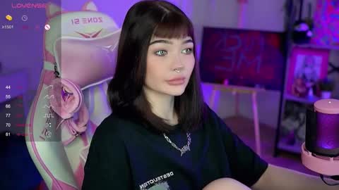 Nika online show from 12.12.24