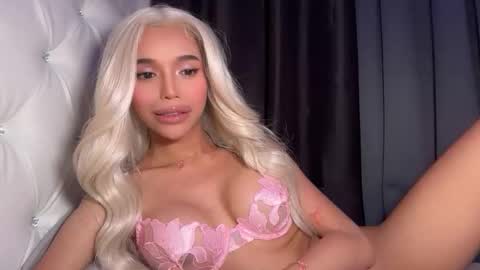 babysabrinaxx online show from 10.22.25