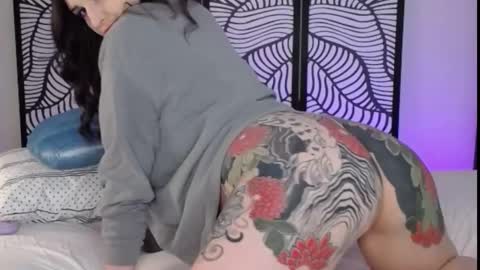 Snapshot of backtatava chatting on 02.05.25 Ava online show from 02.05.25