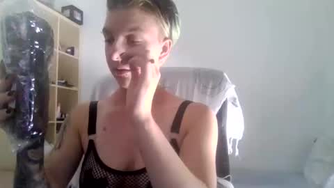 Honey online show from 09.22.25