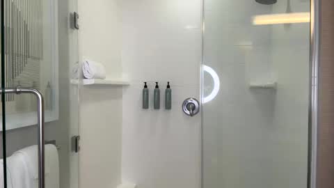 Snapshot of badboyson65 chatting on 03.09.25 HotWifeFun32 online show from 03.09.25