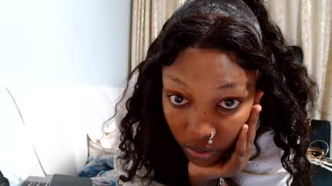 Snapshot of baddestslut001 chatting on 06.15.26 baddestslut001 online show from 06.15.26