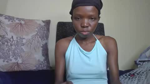 Snapshot of baddie_floxxy chatting on 04.11.26 baddie_floxxy online show from 04.11.26