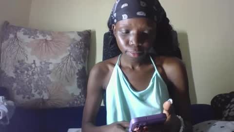 Snapshot of baddie_floxxy chatting on 04.15.26 baddie_floxxy online show from 04.15.26