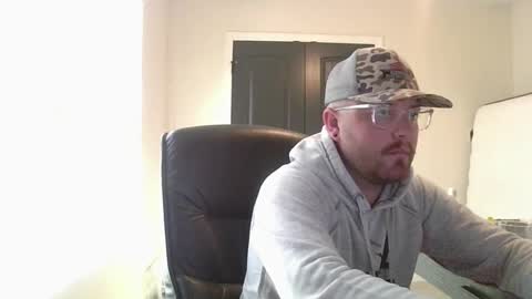 Snapshot of baddydaddy23 chatting on 09.24.25 Jon online show from 09.24.25