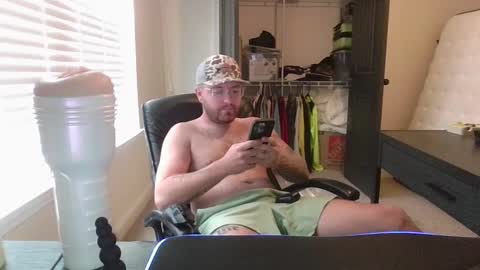 Snapshot of baddydaddy23 chatting on 09.28.25 Jon online show from 09.28.25