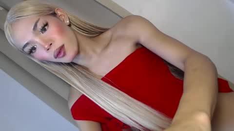 Snapshot of badgirl_jasmine chatting on 07.07.26 jasmine online show from 07.07.26
