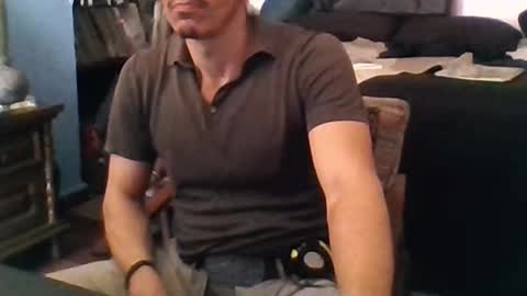 Snapshot of badhombremx chatting on 02.19.26 Mexican livin Off the Wall online show from 02.19.26