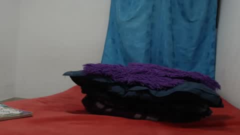 Juan Help us reach 100 likes online show from 12.04.24