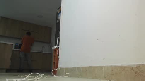 Juan Help us reach 100 likes online show from 02.21.25