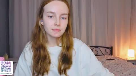 Snapshot of bae_cake_ chatting on 06.12.26 Alice online show from 06.12.26