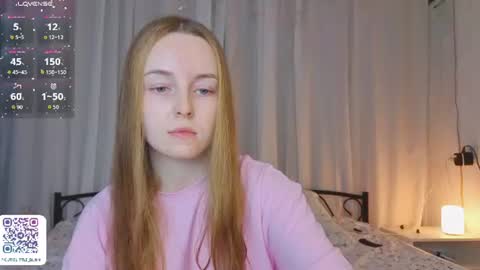 Snapshot of bae_cake_ chatting on 06.28.26 Alice online show from 06.28.26