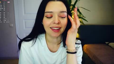 Snapshot of bae_miamor chatting on 05.27.26 Hello my name is Ariella online show from 05.27.26