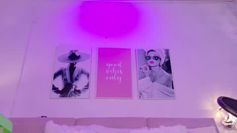 Bahia Marquez online show from 01.12.26