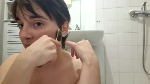 Baiedesbois online show from 10.16.25