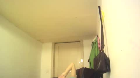 Snapshot of bailliy chatting on 03.03.25 bailliy online show from 03.03.25