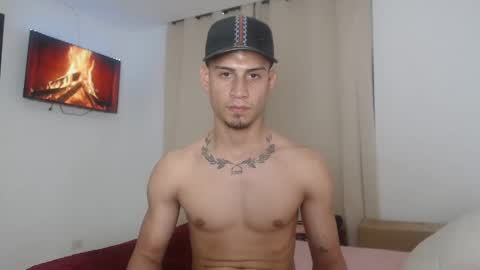 bairon_hugedick777 online show from 11.12.25