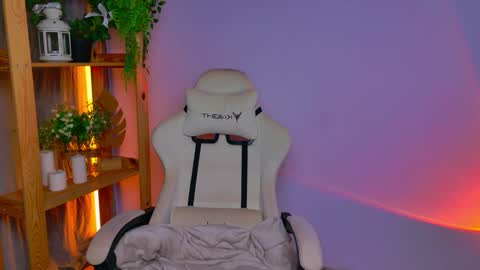 Elly online show from 02.10.26