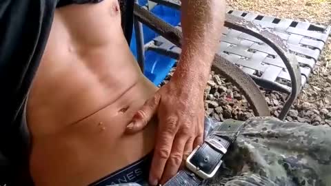 ballshanginglowaf online show from 04.04.26