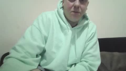 Snapshot of ballzrockwell chatting on 02.26.26 ballzrockwell online show from 02.26.26