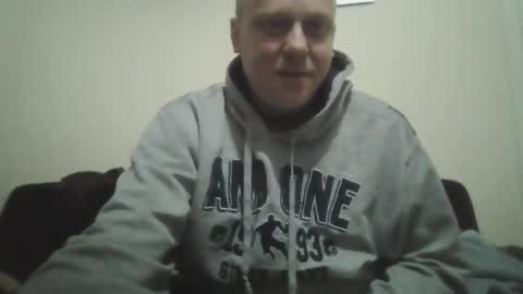 Snapshot of ballzrockwell chatting on 04.01.26 ballzrockwell online show from 04.01.26