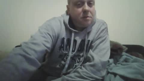 Snapshot of ballzrockwell chatting on 04.04.26 ballzrockwell online show from 04.04.26