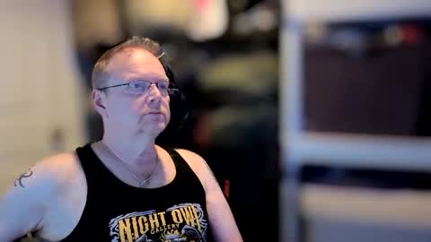 Snapshot of baltomoron69 chatting on 06.11.26 baltomoron69 online show from 06.11.26