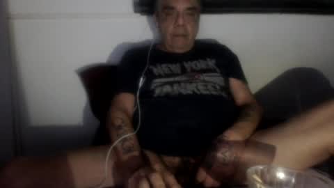 Snapshot of bambino6060 chatting on 08.03.26 bambino6060 online show from 08.03.26