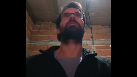 Snapshot of banana_argen_15 chatting on 05.19.26 Ezequiel online show from 05.19.26
