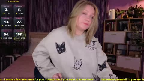 Snapshot of bananarum chatting on 10.12.25 Allie online show from 10.12.25