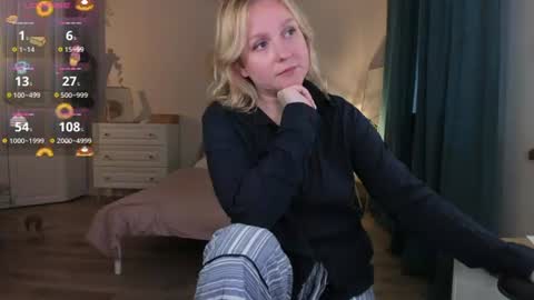 Snapshot of bananarum chatting on 07.11.26 Allie online show from 07.11.26