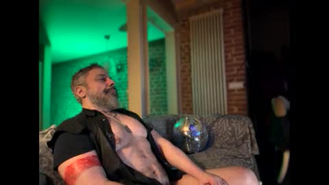 Snapshot of barba71 chatting on 02.13.25 Military man 69 online show from 02.13.25