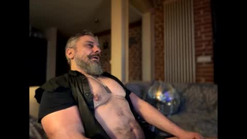 Snapshot of barba71 chatting on 02.13.25 Military man 69 online show from 02.13.25