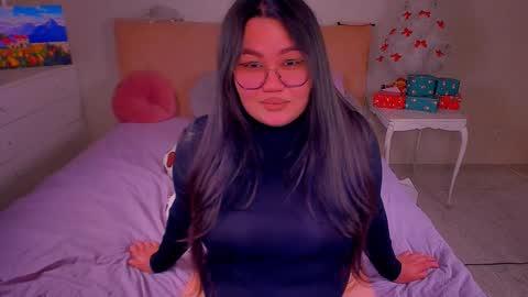 Barbie Kim online show from 01.12.25